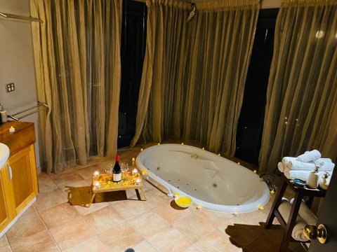 Woodlands Rainforest Retreat - Holiday Sunshine Coast 1