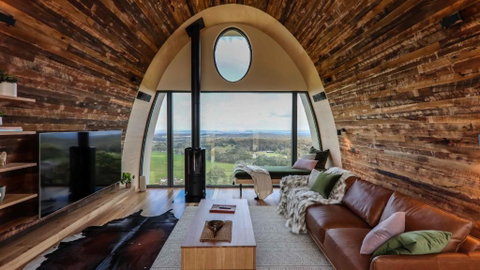 Worlds Only Sky Barrel On Edge Of Extinct Volcano - Sunshine Coast Tourism 3