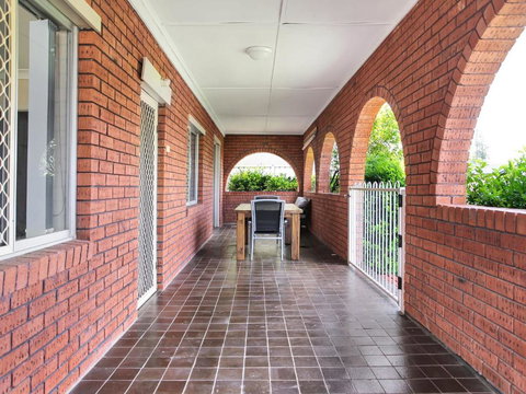 Yacaaba Cottage - Holiday Sunshine Coast 1