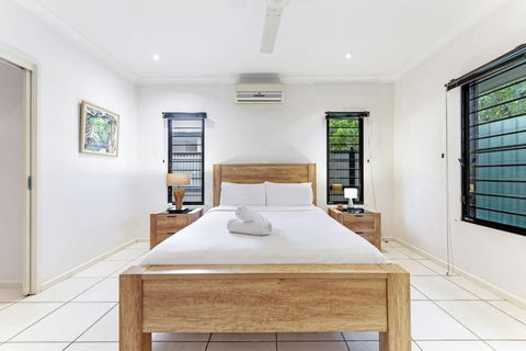 Ah Mat Bungalow - Tropical Darwin Stay With Pool - Holiday Sunshine Coast 4