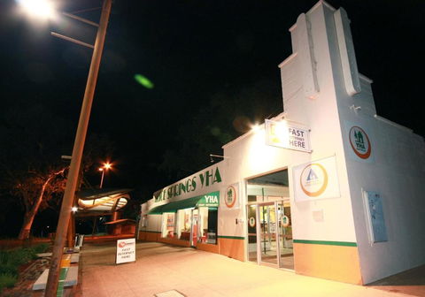 YHA Alice Springs - Sunshine Coast Tourism 0