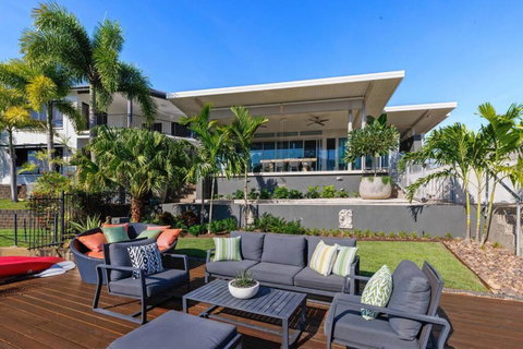 Bayview Paradise With Private Pool-Marina Deck - Sunshine Coast Tourism 0