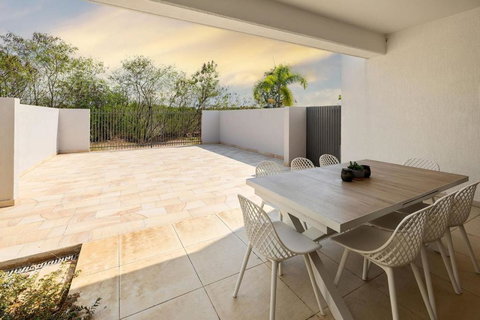 Beautifully Appointed In Bayview - Sunshine Coast Tourism 1