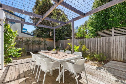 Ocean Spray - Holiday Sunshine Coast 1