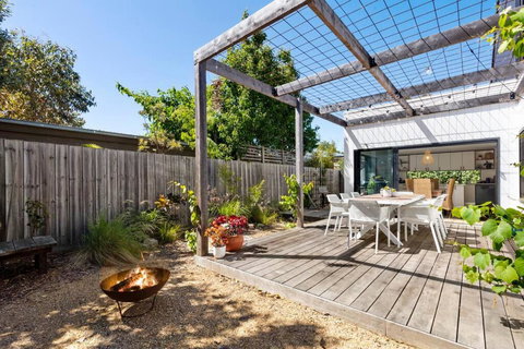 Ocean Spray - Holiday Sunshine Coast 2