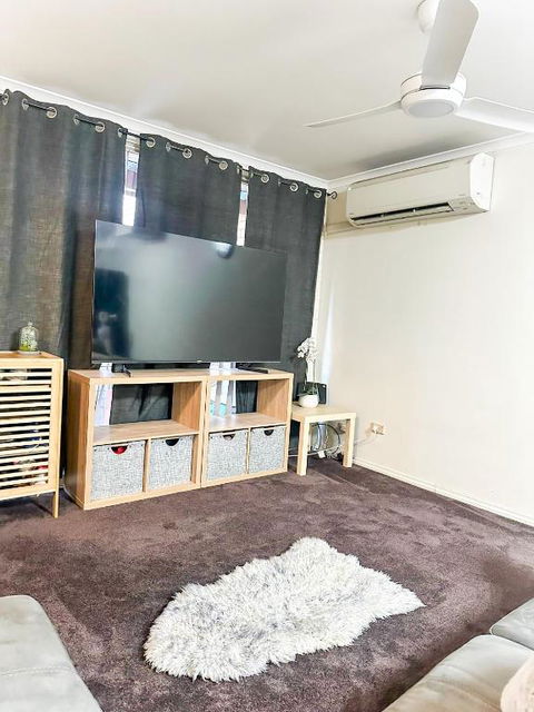 Queen Of The Desert Villa Secure & Gated 2 Bdrm Home - Sunshine Coast Tourism 3