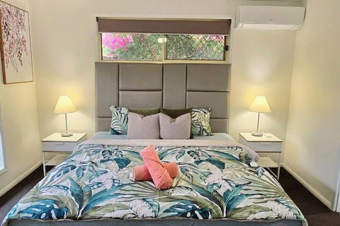 Relaxing Hamptons Style Home In Forest Lake - Sunshine Coast Tourism 0