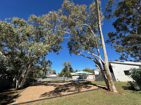 Secure Bush Sanctuary - Sunshine Coast Tourism 2