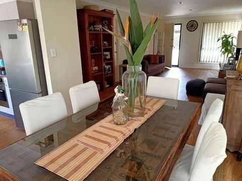 Tingalpa Townhouse Treat - Sunshine Coast Tourism 3