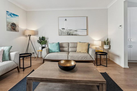 West Croydon Condo - Sunshine Coast Tourism 3