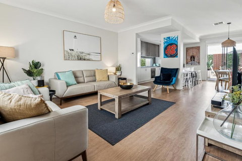 West Croydon Condo - Sunshine Coast Tourism 2