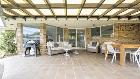 Yamba Family Seascape - Holiday Sunshine Coast 3