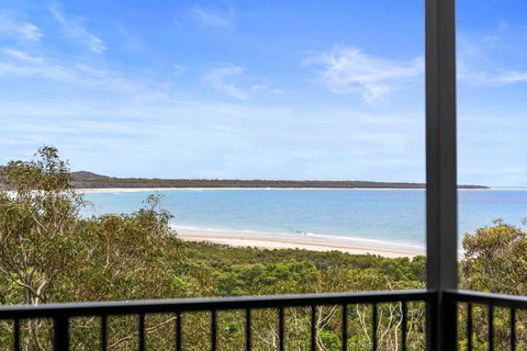 YARABIN - Luxury Home With Ocean Views - Sunshine Coast Tourism 1