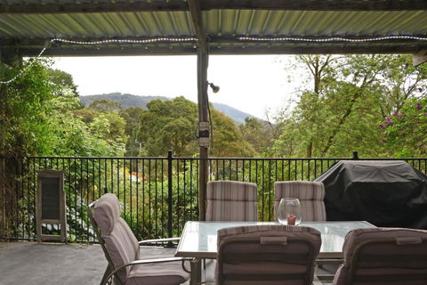 Yarra Ranges Country Apartment - Holiday Sunshine Coast 0