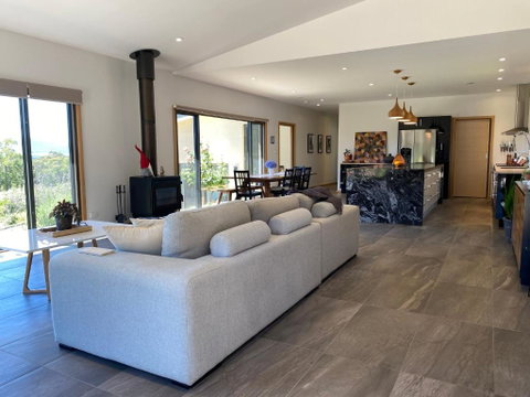 Yarra Valley Country Escape - Sunshine Coast Tourism 2