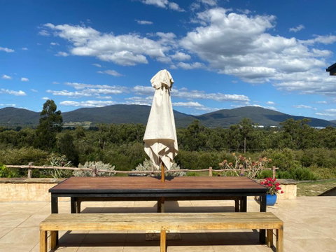 Yarra Valley Country Escape - Sunshine Coast Tourism 0