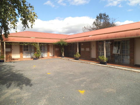 Yarragon Motel - Sunshine Coast Tourism 2