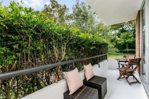 YNG03 - Cremorne - Young Street - Sunshine Coast Tourism 1