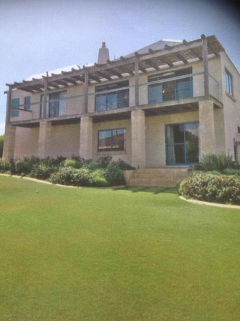 Yanchep Lagoon Retreat - Holiday Sunshine Coast 1