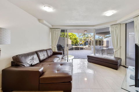 ZANZ205- Exclusive Outdoor Spa With Ocean Glimpses - Sunshine Coast Tourism 0