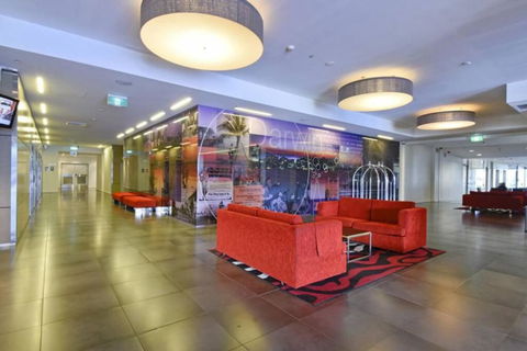 ZEN CITY & SEA Executive 1-BR Suite In Darwin CBD - Sunshine Coast Tourism 2