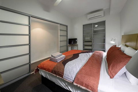 ZEN CITY & SEA Executive 1-BR Suite In Darwin CBD - Sunshine Coast Tourism 3