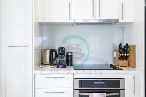 ZEN SUNSHINE - COZY 2-BR/2-BA OCEAN VIEW RETREAT - Holiday Sunshine Coast 1