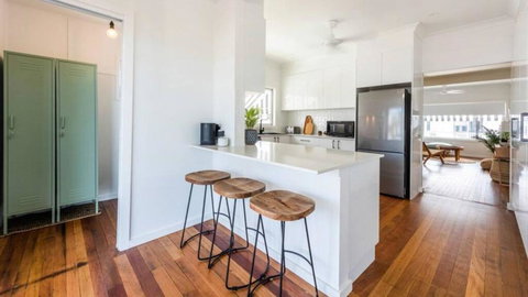 Zephyr - Holiday Sunshine Coast 1