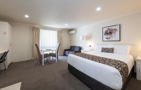 Zig Zag Motel & Apartments - Holiday Sunshine Coast 1