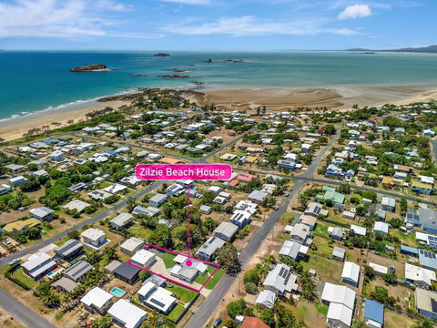 Zilzie Beach House - Sunshine Coast Tourism 1