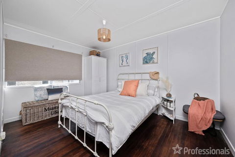 Zilzie Beachfront Getaway - Holiday Sunshine Coast 3