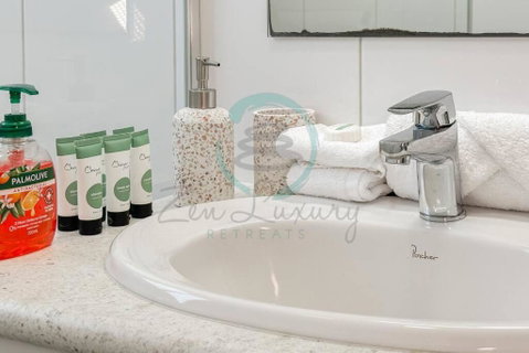 ZEN Nightcliff Foreshore 2-BR Cozy & Quiet Getaway - Sunshine Coast Tourism 1