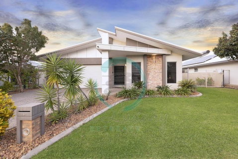 Zenhouse: 4BR Stylish Work/Family Home In Muirhead - Sunshine Coast Tourism 0