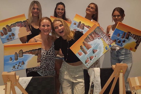 Friday Night 2 For 1 Paint And Sip Art Sessions - Sunshine Coast Tourism 1