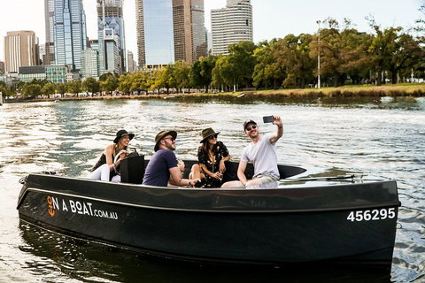 2-Hour Boat Rental In Melbourne - Holiday Sunshine Coast 1