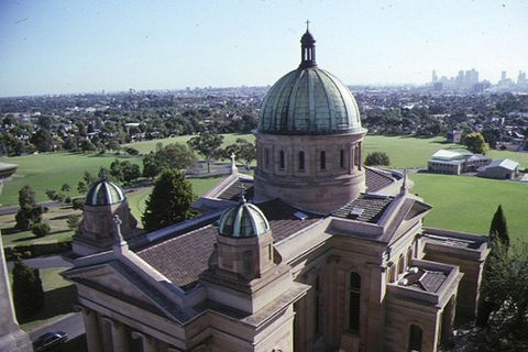 Melbourne City Tour: Lifestyle Of The Rich And Famous - Holiday Sunshine Coast 4
