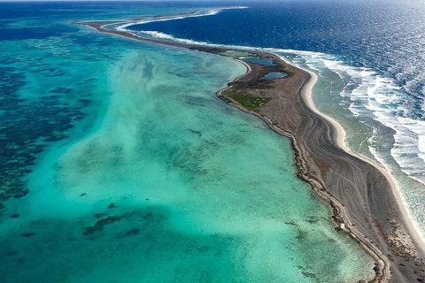 Abrolhos Islands Fixed-Wing Scenic Flight - Sunshine Coast Tourism 2
