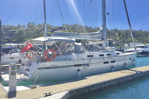 Sailing Curlew Escape On Moreton Bay - Sunshine Coast Tourism 0