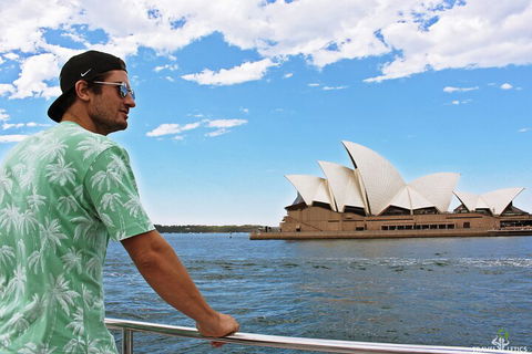 Sydney Harbour Hop-on Hop-off Cruise - Sunshine Coast Tourism 3