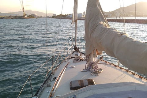 Townsville Small Group Sunset Sail Sailing Cruise Boat Tour Charter Hire - Sunshine Coast Tourism 4