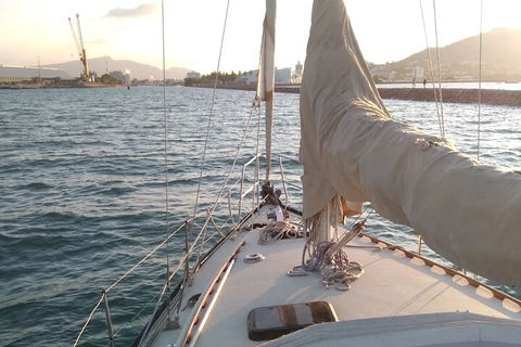 Townsville Small Group Early Morning Sailing Cruise Boat Tour Charter Hire - Sunshine Coast Tourism 1