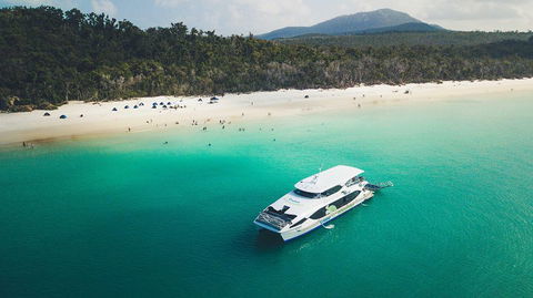 Whitehaven Beach And Daydream Island Cruise - Sunshine Coast Tourism 1