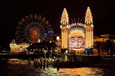 Sydney By Night - Private Luxury Night Tour - Sunshine Coast Tourism 1
