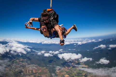 Reef And Rainforest Tandem Sky Dive In Cairns - Sunshine Coast Tourism 3