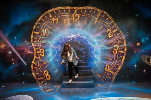 ArtVo Immersive Gallery Experience - Holiday Sunshine Coast 0