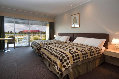 3-Day Uluru-Kata Tjuta And Kings Canyon 4WD Small-Group Eco-Tour From Alice Springs - Sunshine Coast Tourism 0