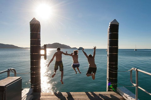 Fitzroy Island Catamaran Transfers From Cairns - Holiday Sunshine Coast 0