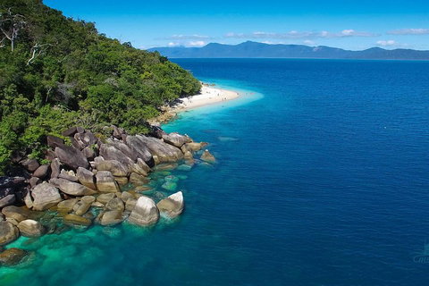 Fitzroy Island Catamaran Transfers From Cairns - Holiday Sunshine Coast 1