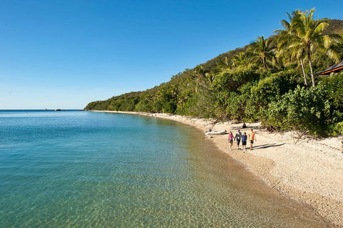Fitzroy Island Catamaran Transfers From Cairns - Holiday Sunshine Coast 2
