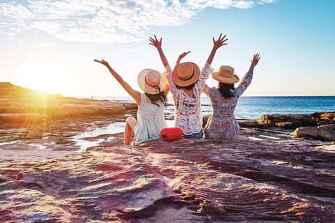 4-Day Coastal Loop Via Monkey Mia Wild Dolphins Kalbarri Pinnacles Perth Return - Sunshine Coast Tourism 4